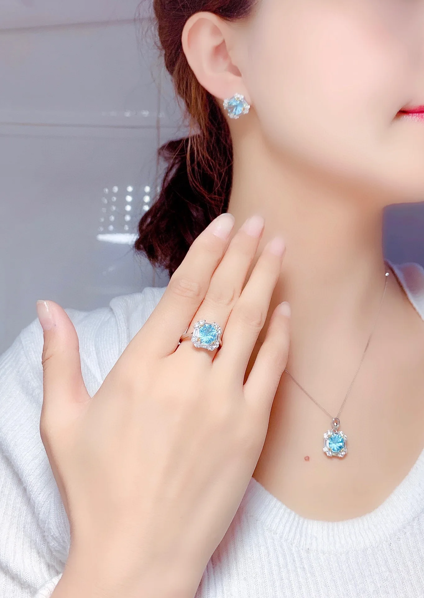 2-Karat-Aquamarin, Rubin-Set Ring-Anhänger-Ohrringe, Geeignet für Damen-Verlobungsschmuck – Detail 8