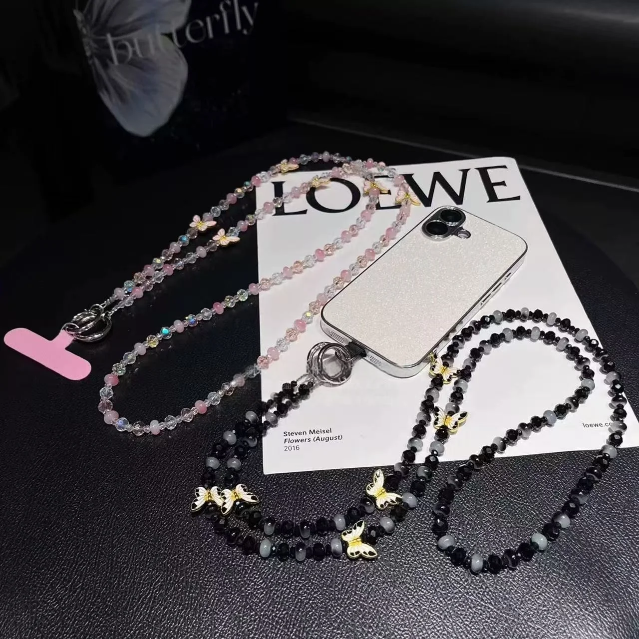 

[Sll] Высокотекстная цепочка для мобильного телефона в форме бабочки через плечо может переносить лед через хрустальную цепочку, постепенное изменение, размазывается, очень хорошее