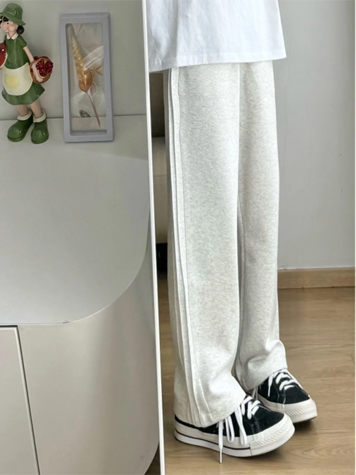 بنطلون رياضي رمادي مطوي مخطط للرجال موضة ربيع الخريف ماركة سكين إيدج أمريكي ريترو مستقيم بنطلون طويل غير رسمي