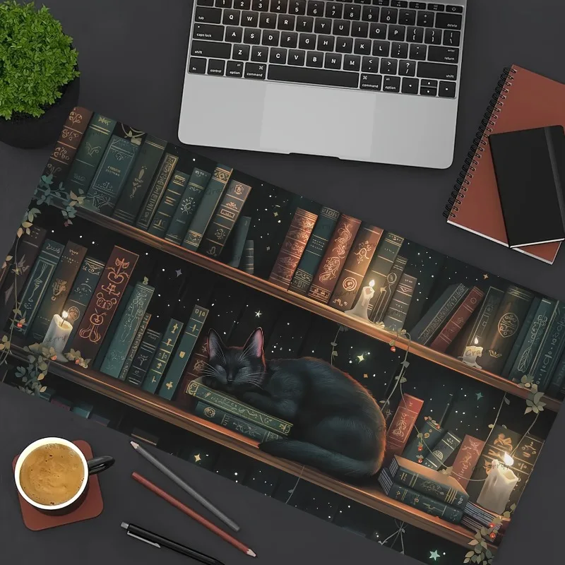 

Коврик для стола Dark Academia XXL с изображением спящей черной кошки и волшебной книжной полки, игровой коврик для мыши с нескользящей основой и прошитыми краями, идеальный подарок