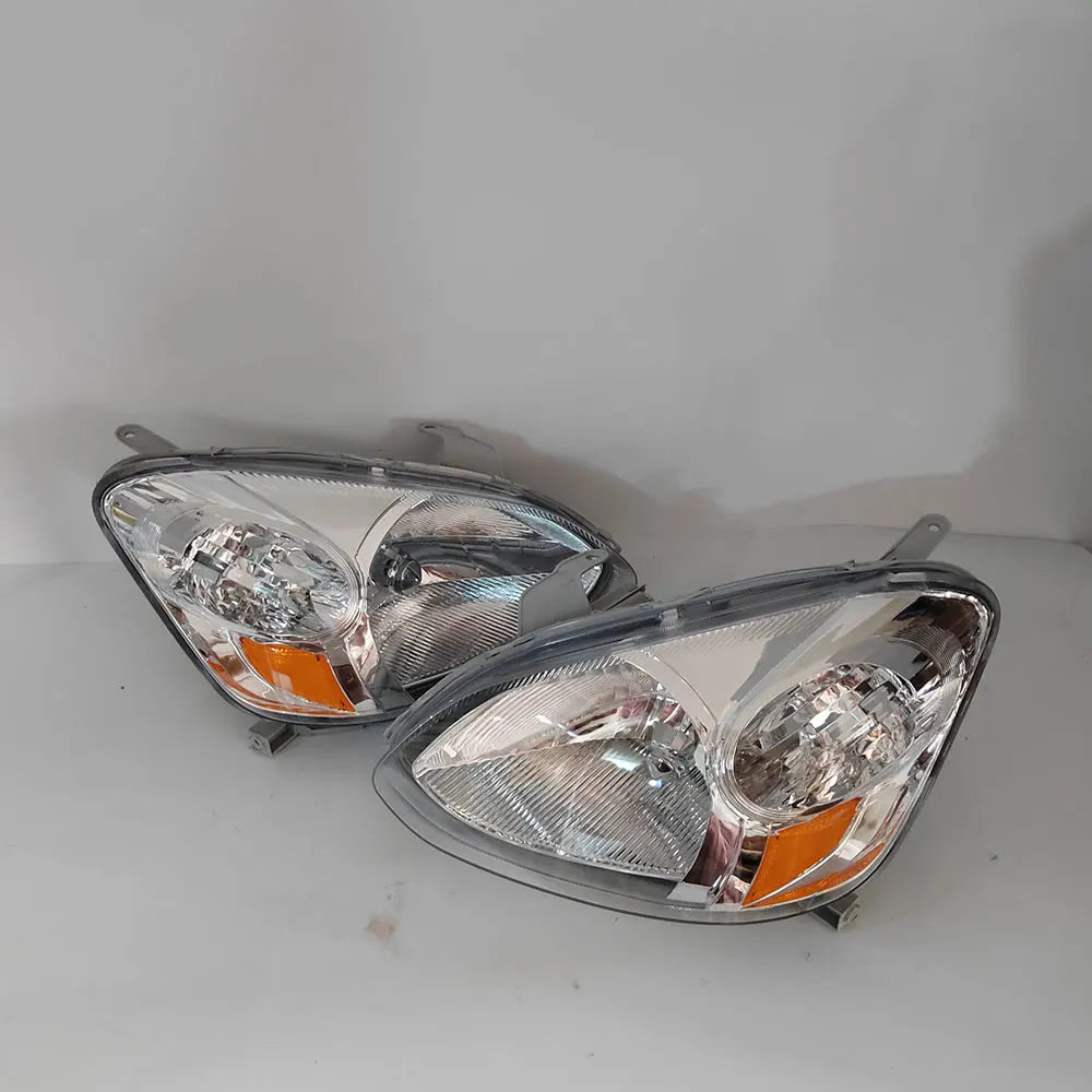 A Pair Car Headlights For Toyota Platz NCP12 NCP16 SCP11 2003 2004 2005 Headlamp White 8111052290 8113052290