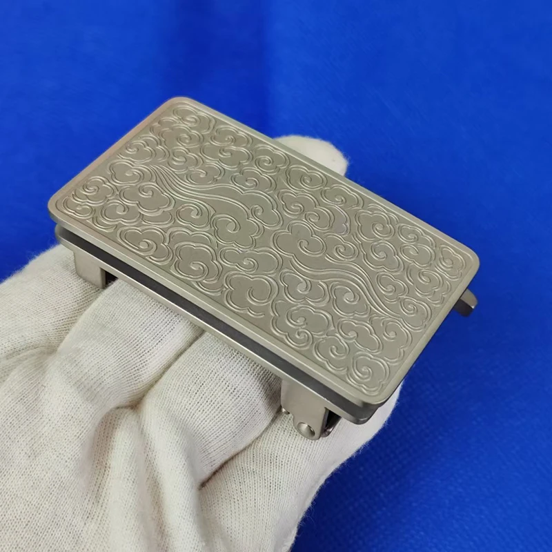 Pure Titanium Hypoallergenic Inner Wear Toothless Trigger Automatic Belt Buckle Auspicious Clouds Design