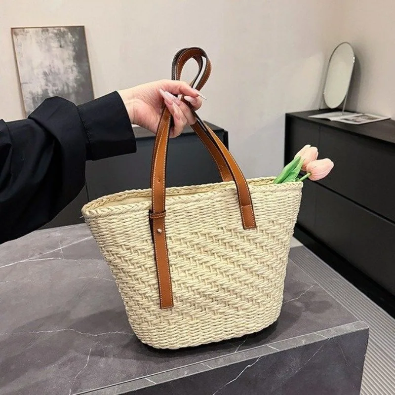 

Stylish And Functional Designer Tote Diaper Bag Women Luxury Leather Large Capacity Elegant Crossbody Handbag For Busy Days