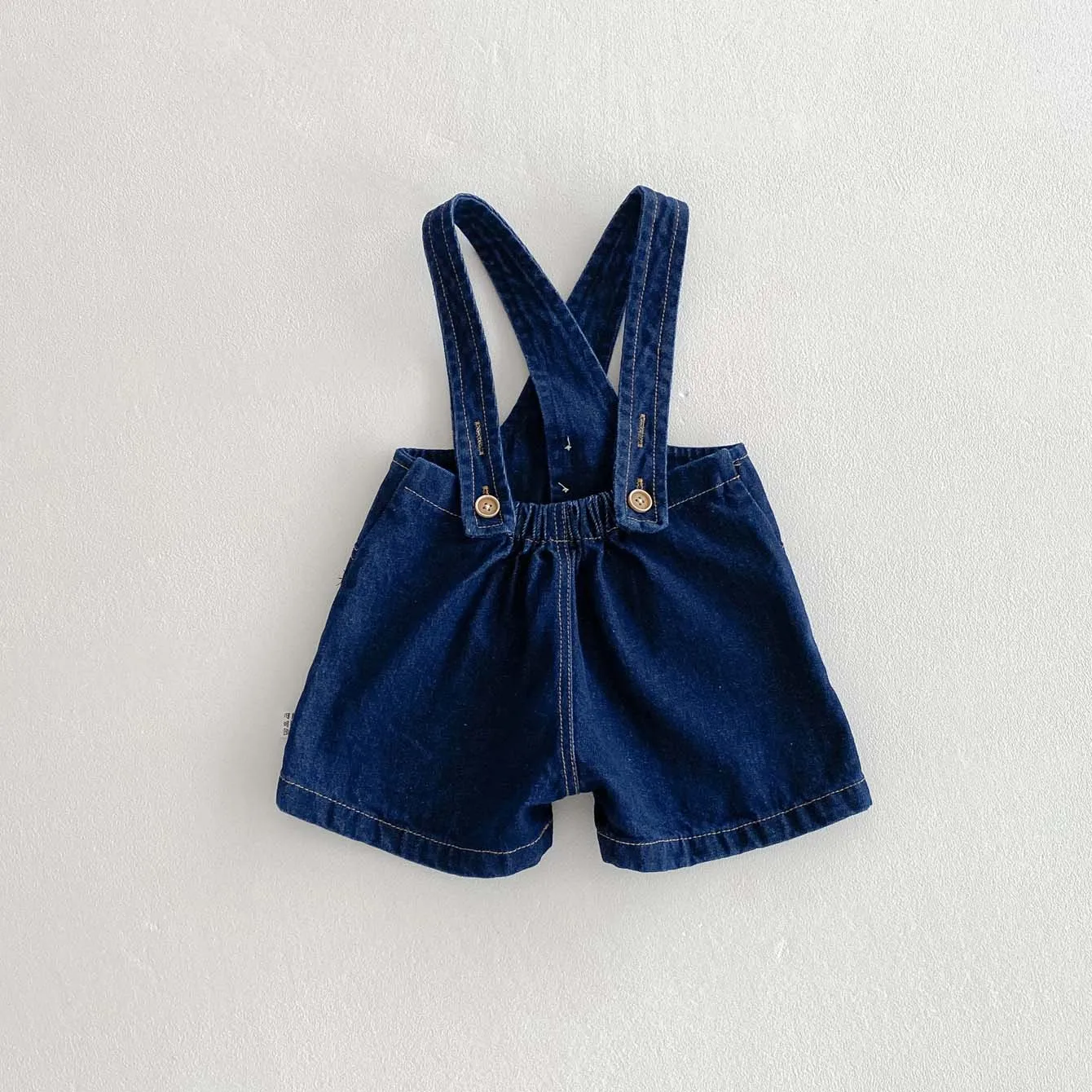 Korean version of children's clothing infant Denim suspenders, children's fashion simple Denim suspenders, very suitable for goi