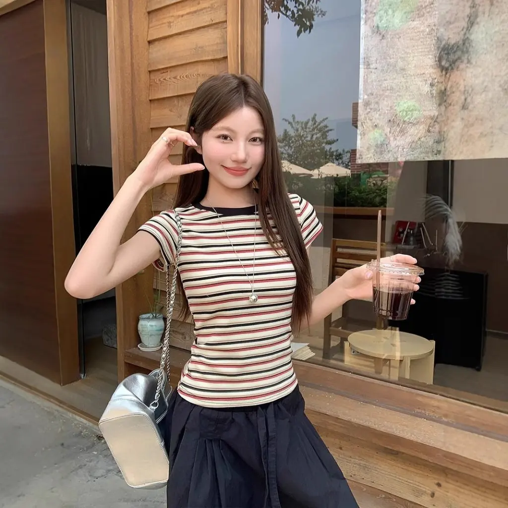 

Women's Sexy Slim Fit Striped T-Shirt 95% Cotton 5% Spandex Yarn-Dyed Stripes Right Shoulder Design Short Sleeve Top