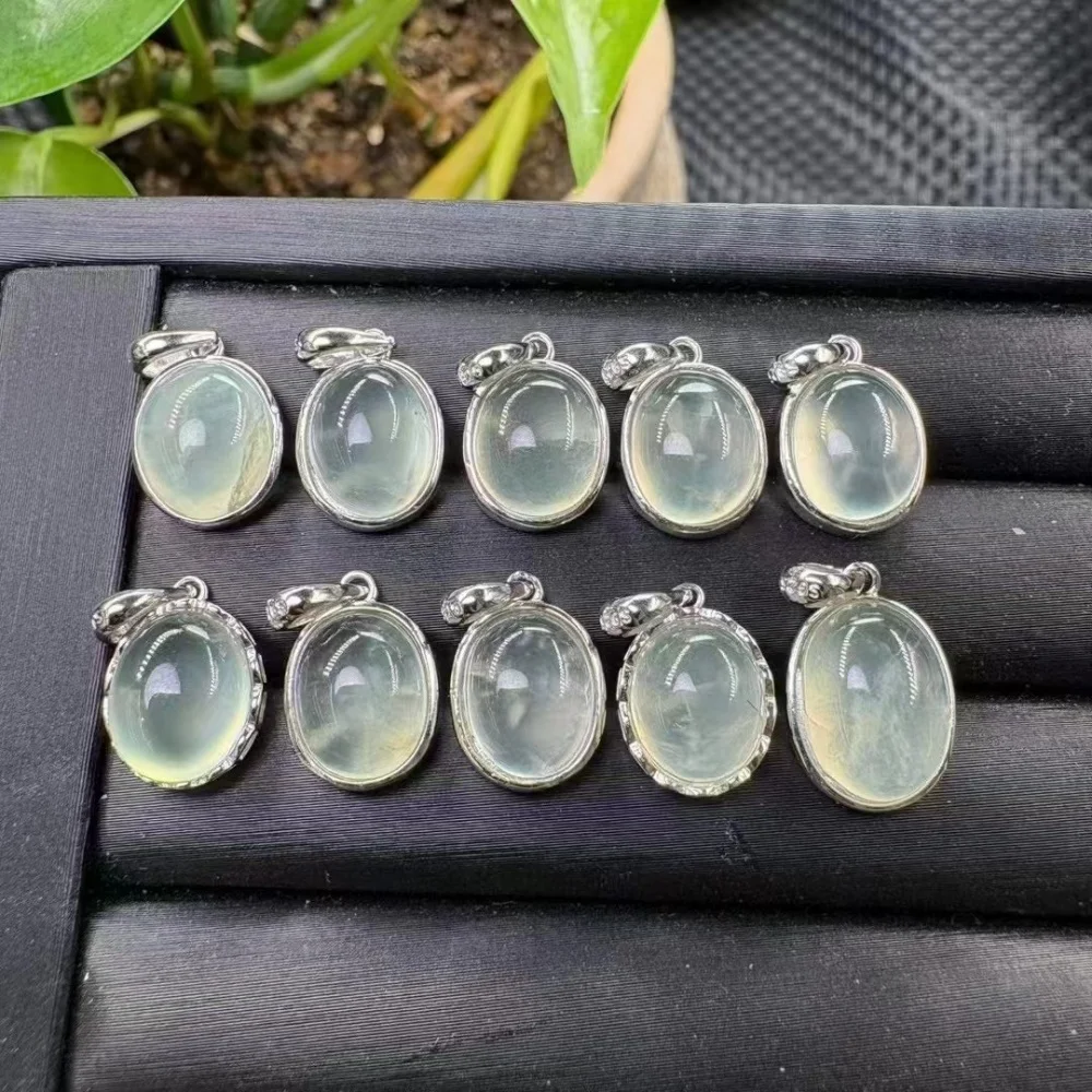1PCS 13MM Natural Prehnite Crystal Pendant Polished Carving Mature Charm Jewelry Gift for Holiday And Birthday
