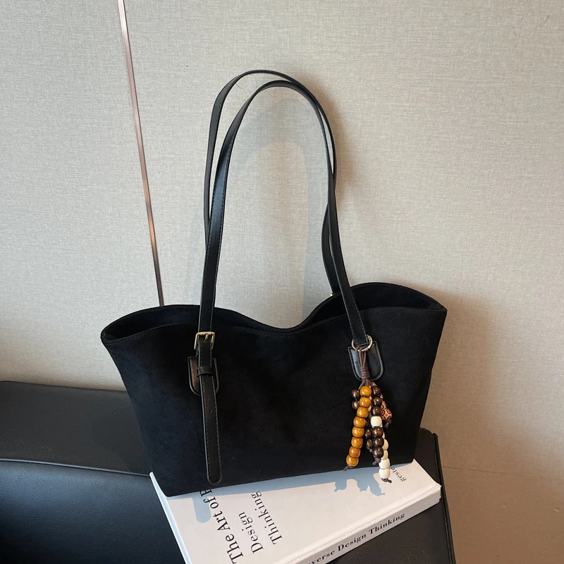 

Autumn Retro Versatile 2025 Hot Sale Bags for Women Large Capacity Commuting Handbags Faux Suede Solid Color Shoulder Bags