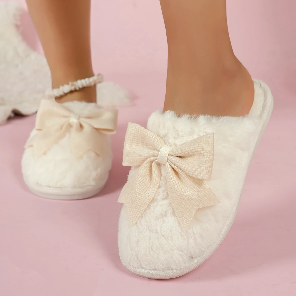 

Теплые повседневные плюшевые тапочки для девочек, подарок для спальни, модные удобные женские домашние зимние тапочки с бантом, мягкая милая простая домашняя обувь