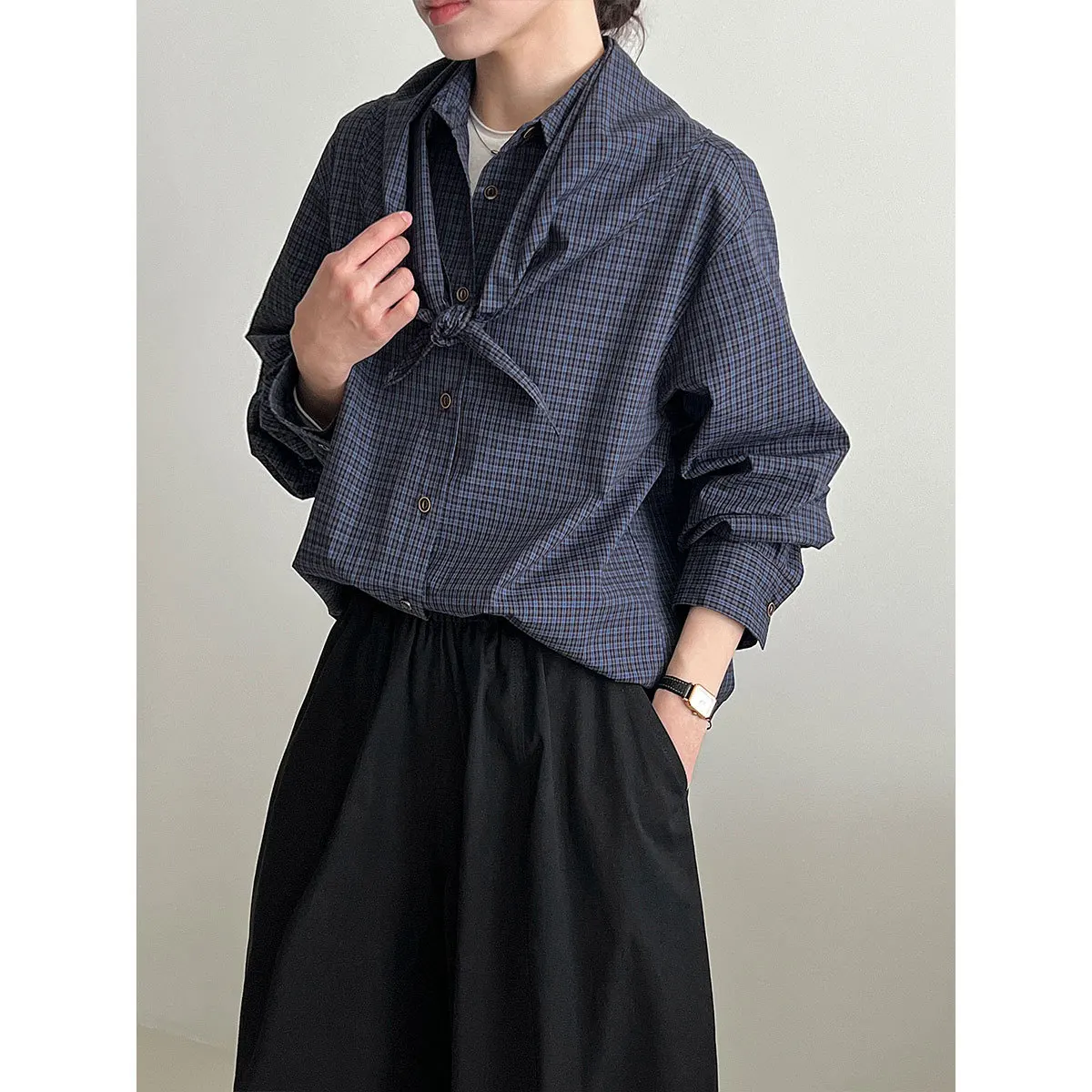 

Blue Plaid Versatile Loose Long Sleeve Shirt with Triangular Scarf for Women, New Autumn Commuting Top.