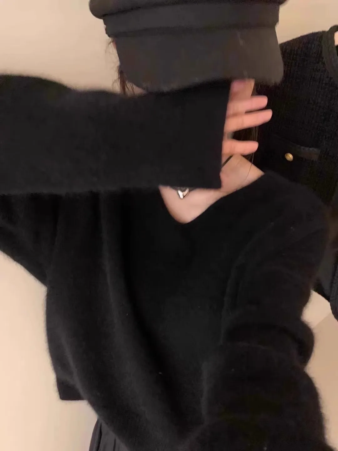 UMI MAO suave y acogedor azul pavo real con cuello en V ropa interior de punto para mujer suéter grueso suelto perezoso Jersey Top corto Tops de moda de otoño