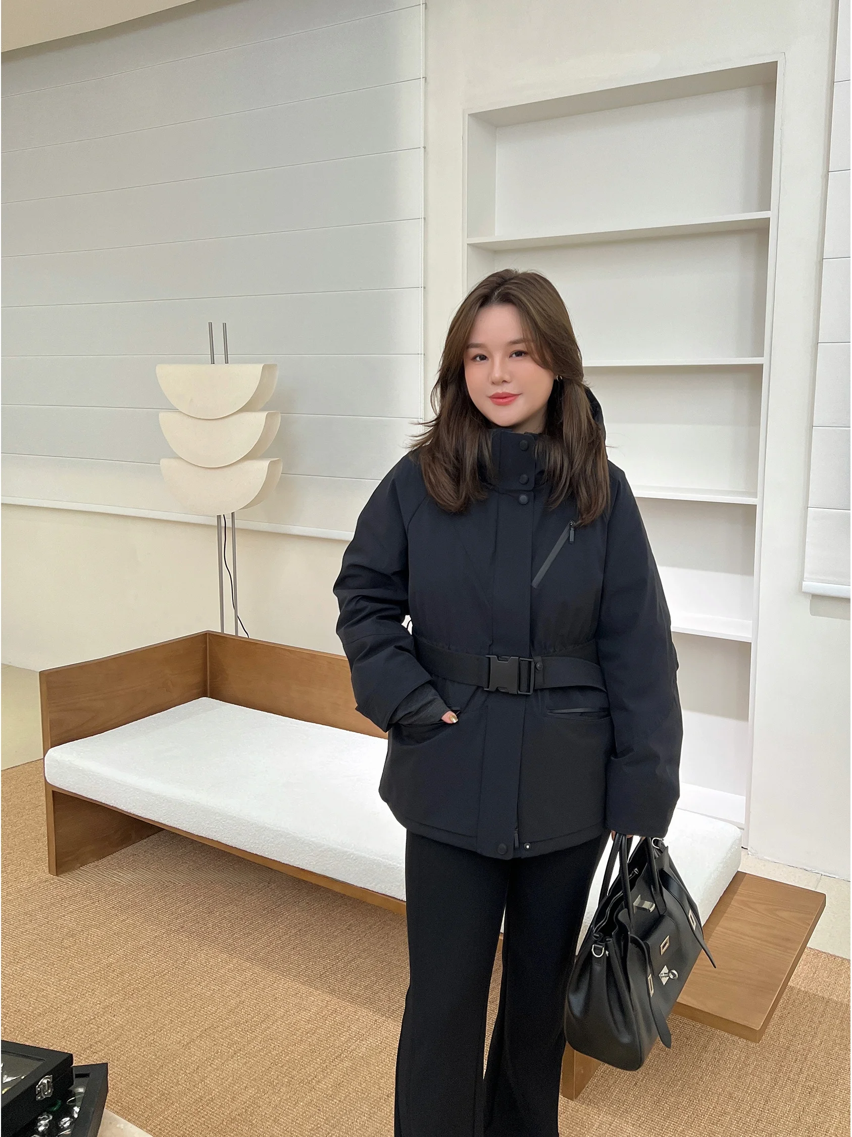 

Утепленная женская куртка-пуховик DWR 90 с капюшоном, свободного кроя, из белого гусиного пуха, водонепроницаемая, для активного отдыха, модель MK3589