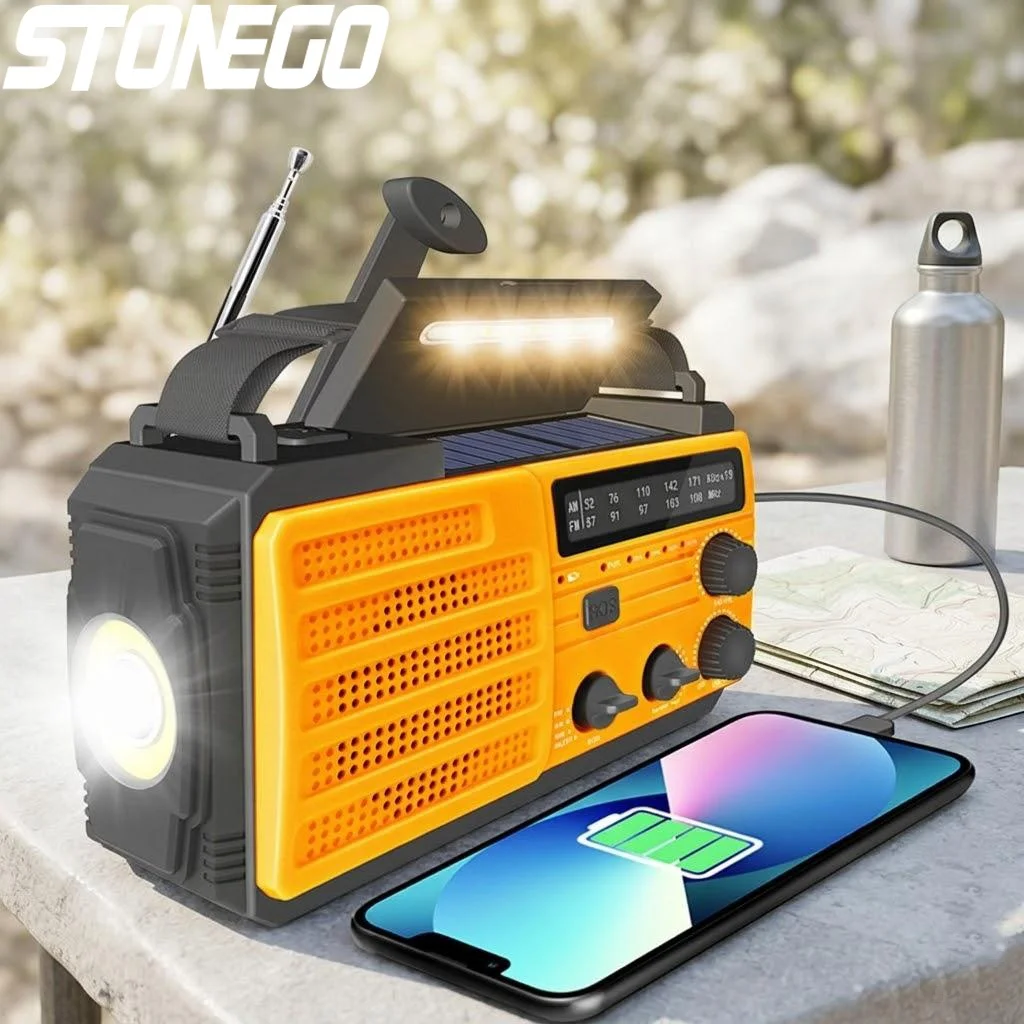 rechargeable-solar-hand-crank-led-flashlight-radio-multifunctional-emergency-light-safety-protection