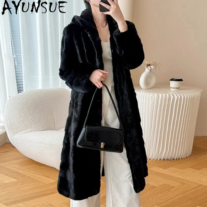 AYUNSUE معطف فرو المنك امرأة معطف الفرو الأسود 2025 معاطف الشتاء الجديدة للمرأة ملابس عصرية فاخرة للمرأة Pelzmantel Damen