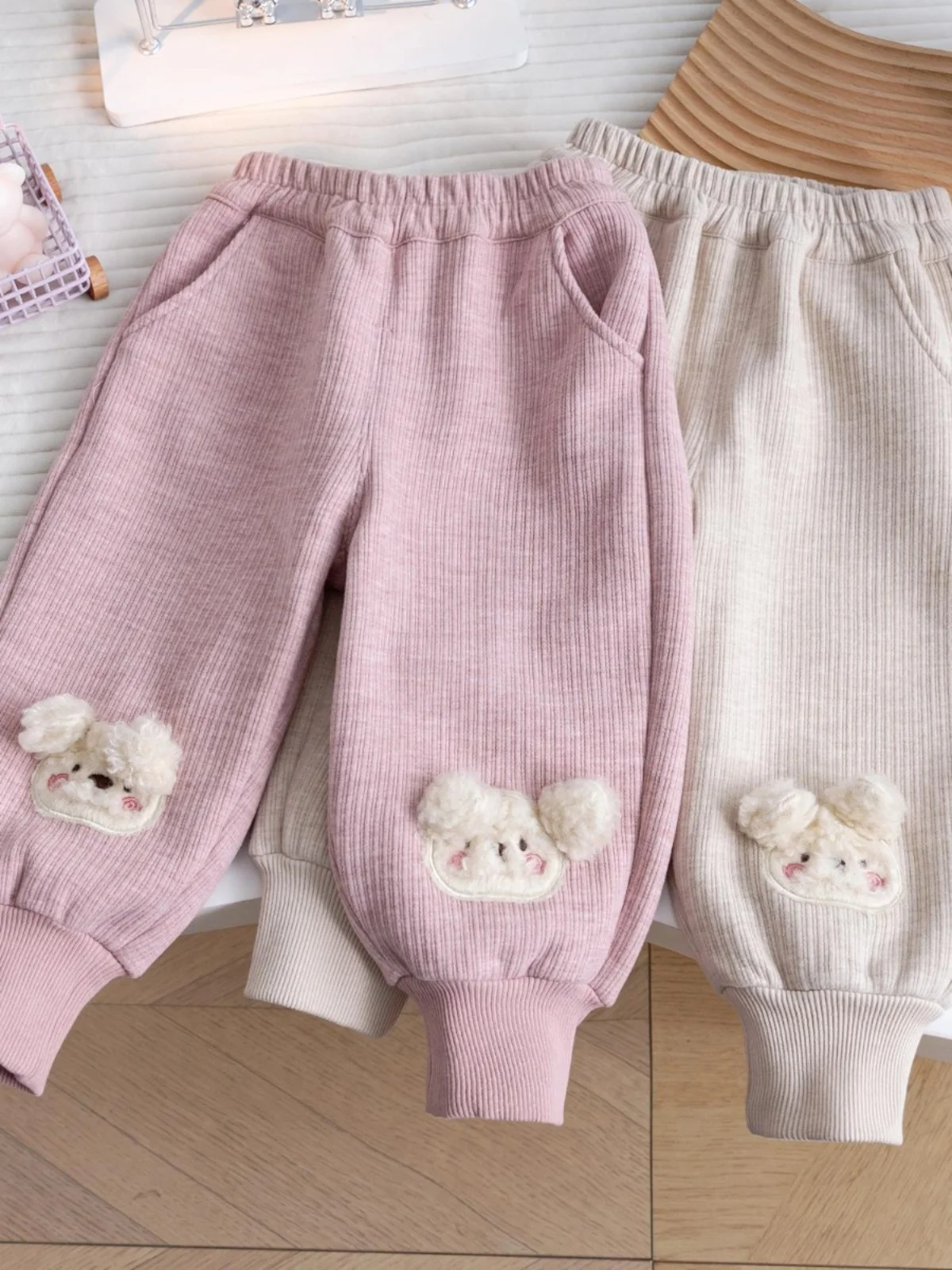 กางเกงเด็กผู้หญิง Thiened Fce รุ่นใหม่ สำหรับฤดูใบไม้ร่วงและฤดูหนาว ผ้าฝ้ายเนื้อนุ่มแบบกำมะหยี่  ทรงเอวสูง ขายาว