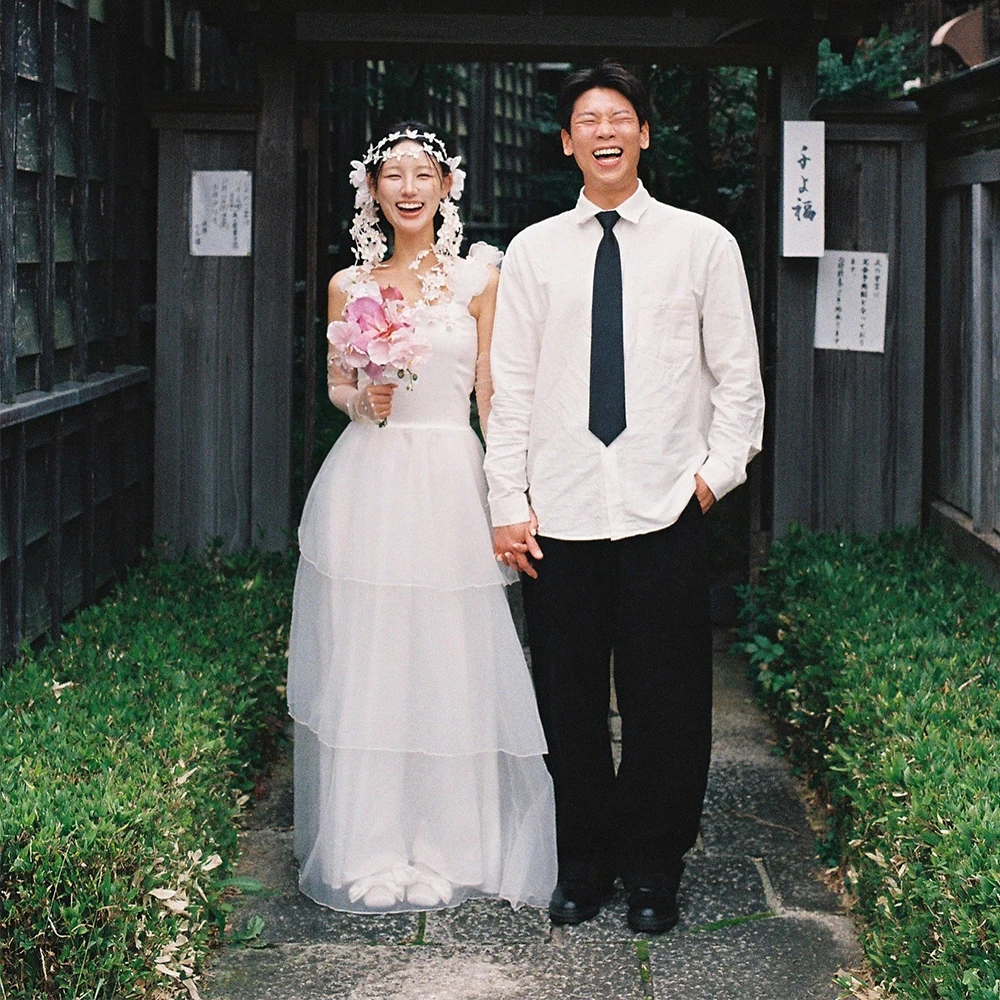 

One Shoulder Organza Bridal Photo Shoot Dress Sleeveless Lace Up Back Floor Length Wedding Dress Outdoor Wedding Bridal Dress