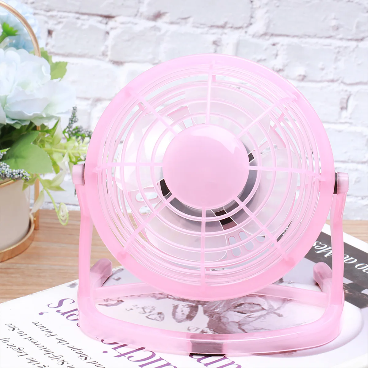 

USB Small Fan Ultra-Silent Portable Mini Rechargeable Table Pink Lightweight Endurable Classic Design Great Sleep