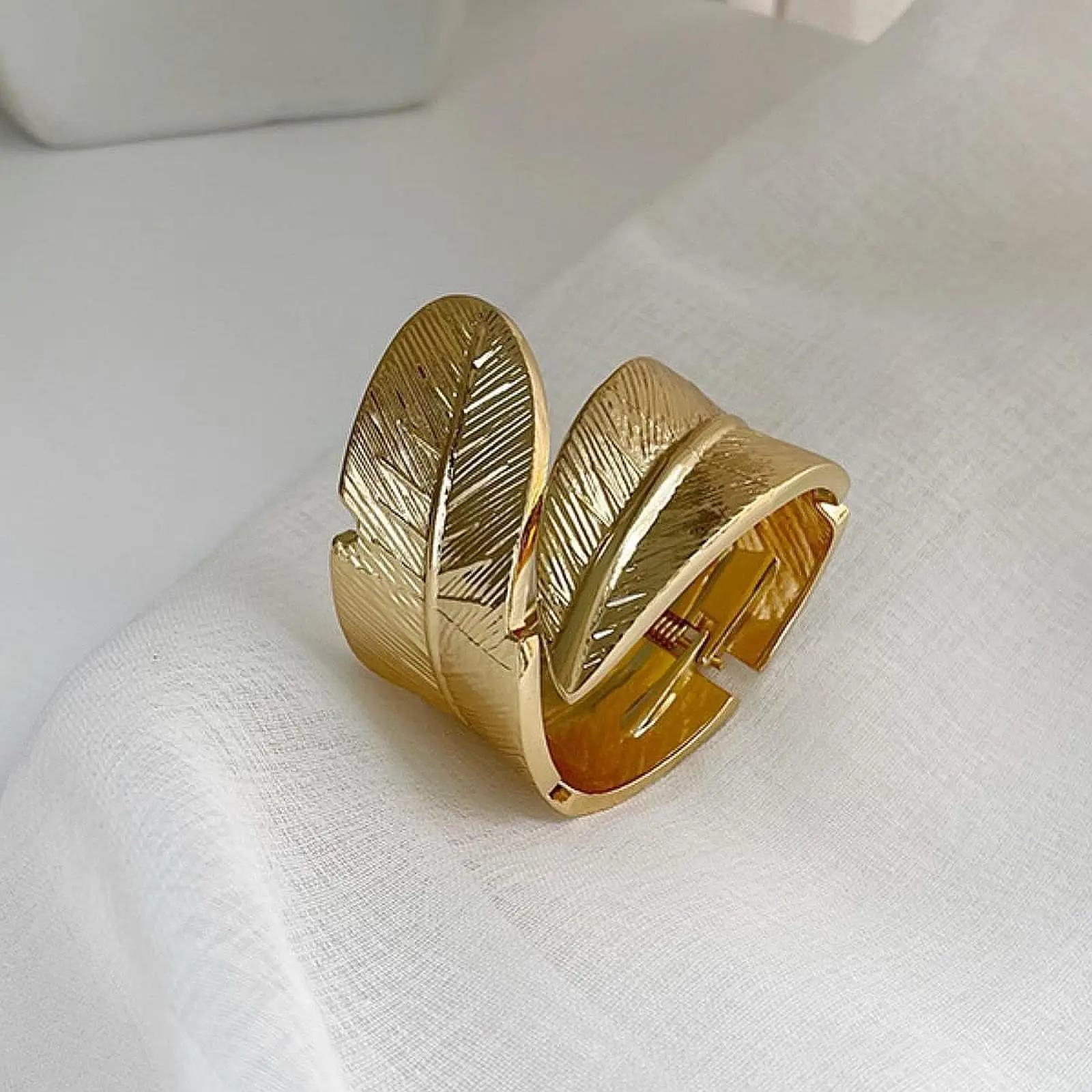 Feather Curtain Tie Back Office Window Drapery Curtain Back Holdback Tie for Decorating Indoor Living Room Coffee Shop Hotel