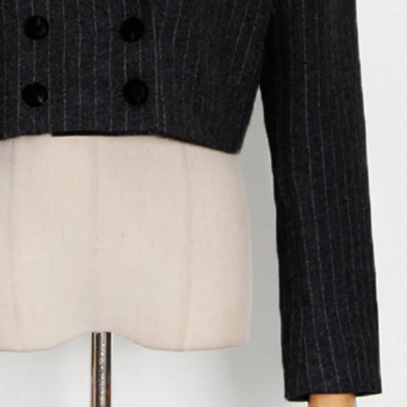 HKSH خريف جديد إمرأة أنيق أنيق متعدد الاستخدامات عادية مخطط ملابس منقوشة بكم طويل مزدوجة الصدر معطف قصير شيك السترة HK8449