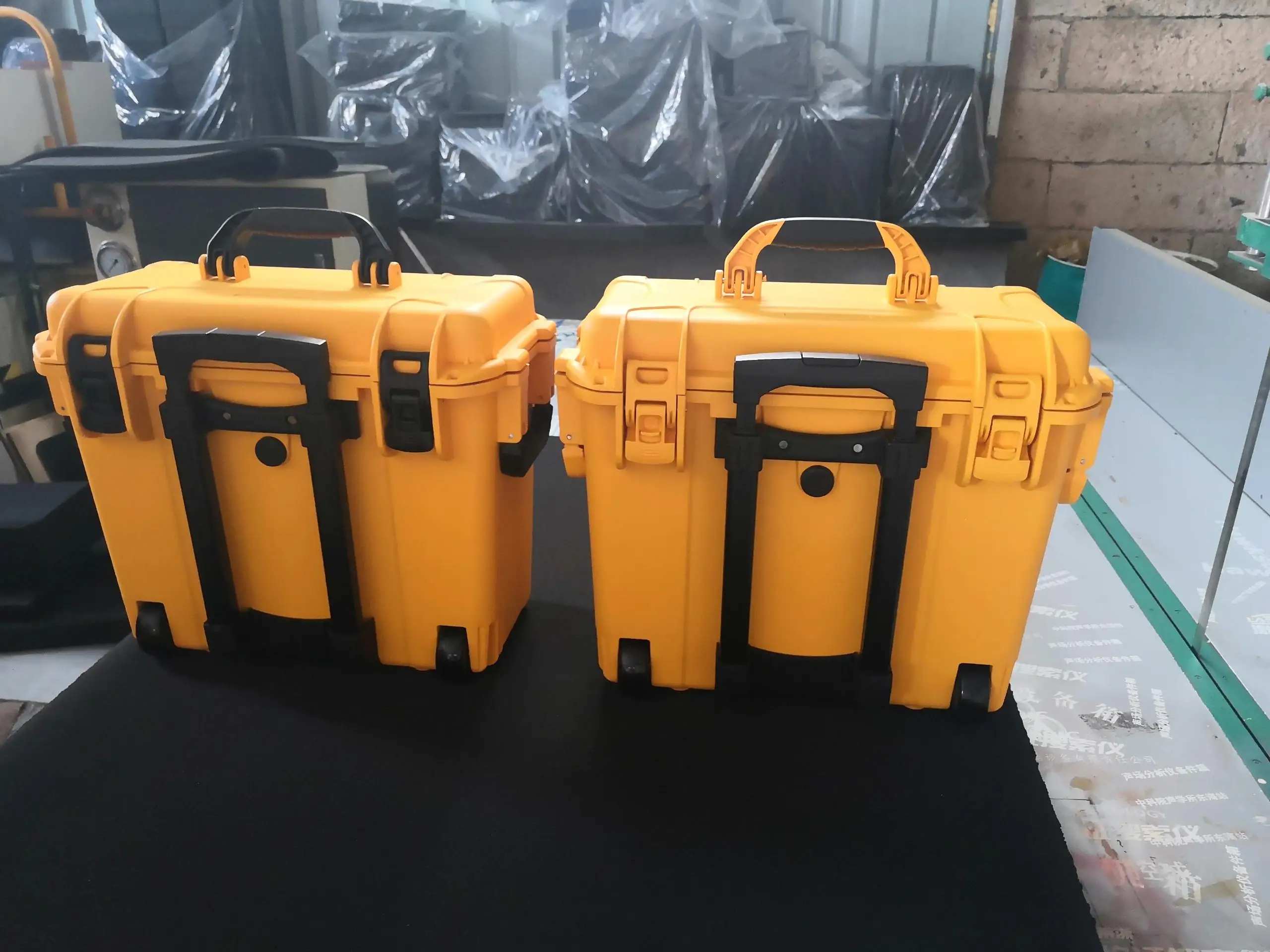 Custodia rigida in plastica personalizzabile per la protezione di attrezzature per strumenti o cassette degli attrezzi