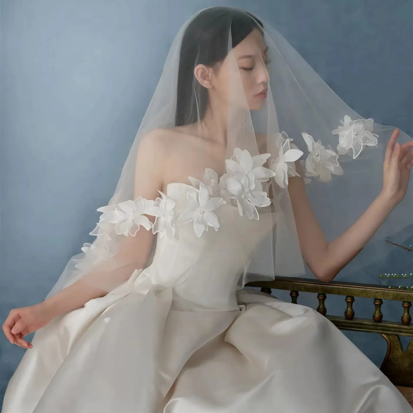 Dream Strapless Satin Wedding Dress Handmade 3D Floral Bridal Gown Lace Up Back Ball Gown Long Train Elegant Vestido De Noiva