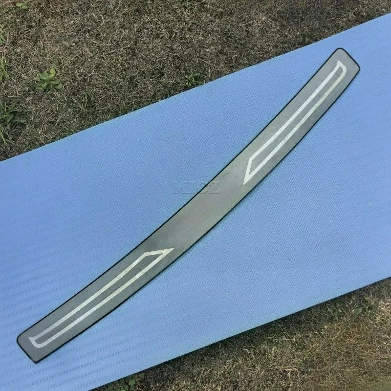 

For Lexus RX270 RX350 Old RX450H 2009-2015 Stainless Steel Rear Bumper Protector Sill Trunk Tread Plate Trim Car Styling