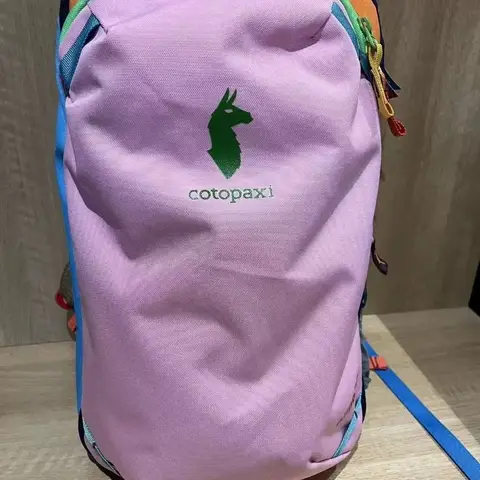 Outdoor alpaca 20L travel mountaineering contrasting backpack lightweight hiking large capacity men's and women's dopamine bag