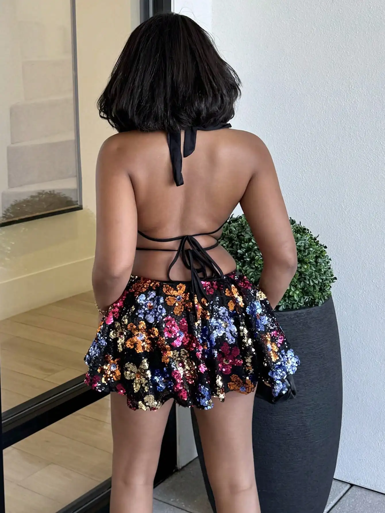 

Сексуальное мини-платье с пайетками и открытой спиной для женщин, для вечеринок, коктейлей и вечерних мероприятий