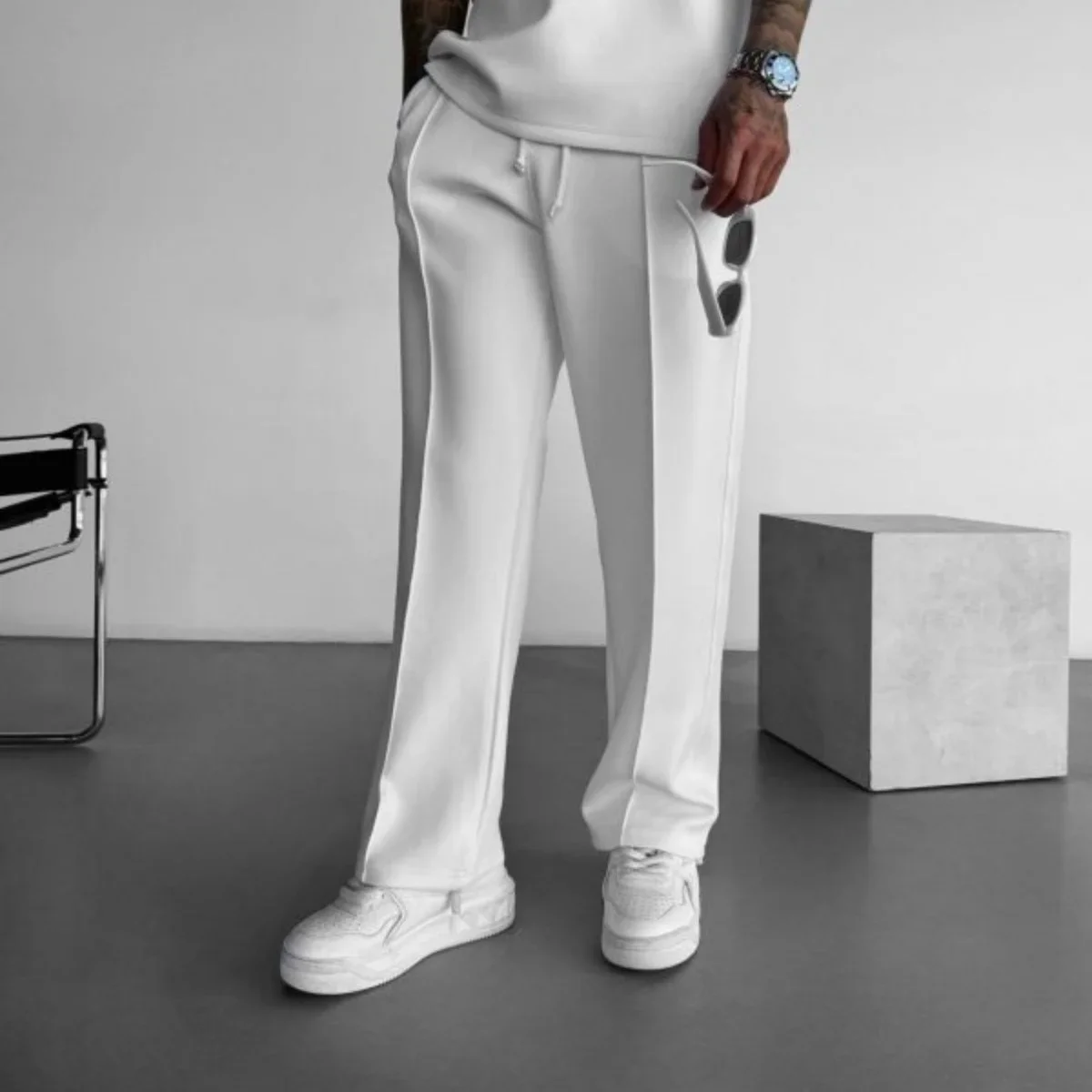 New men's casual pants, stylish and comfortable elastic waist drawstring single-line pleated solid color pocket mops pants