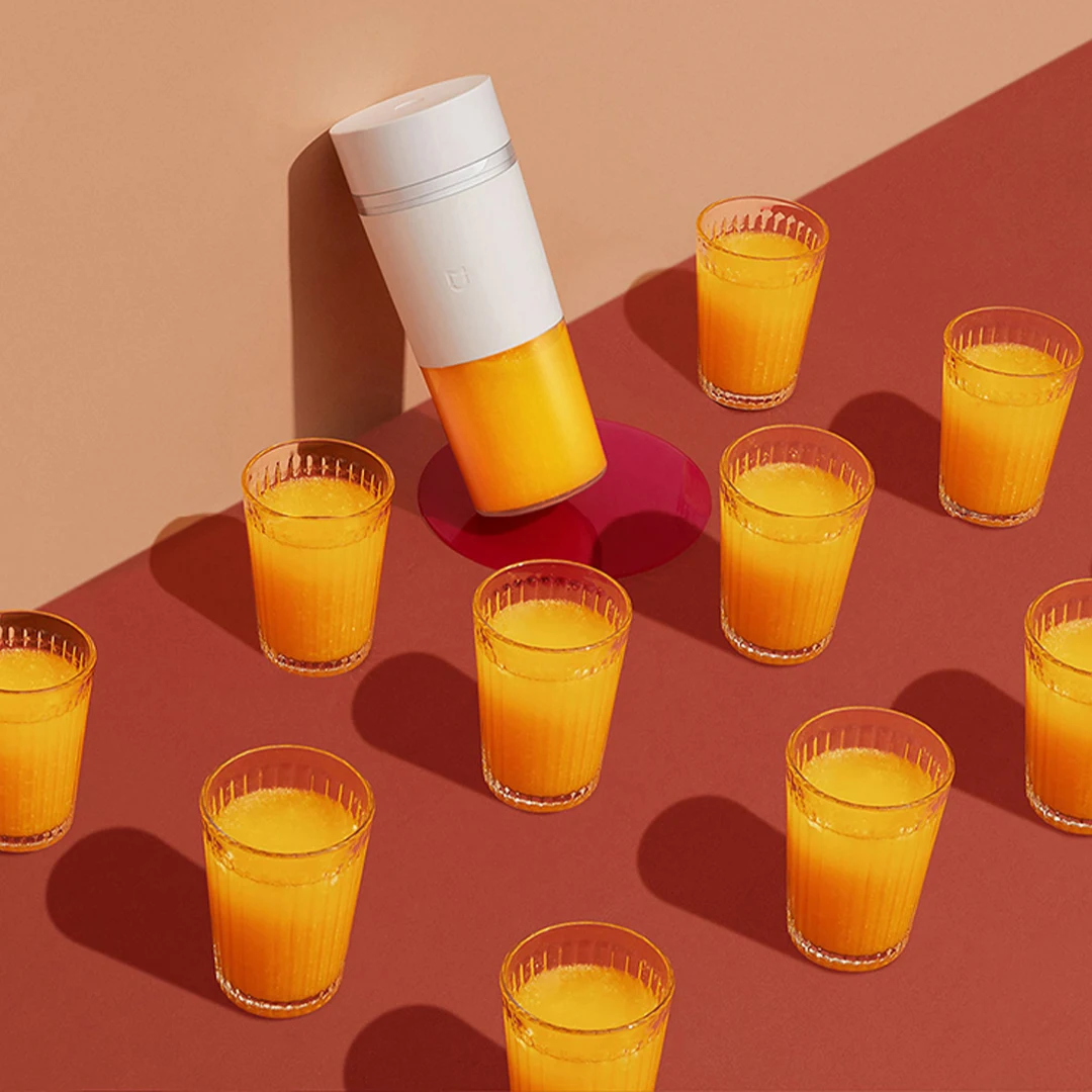 

Portable Juicer Cup USB Charging 300ml Mini Fruit Juice Blender Household Travel Electric Smoothie Juice Maker Machine