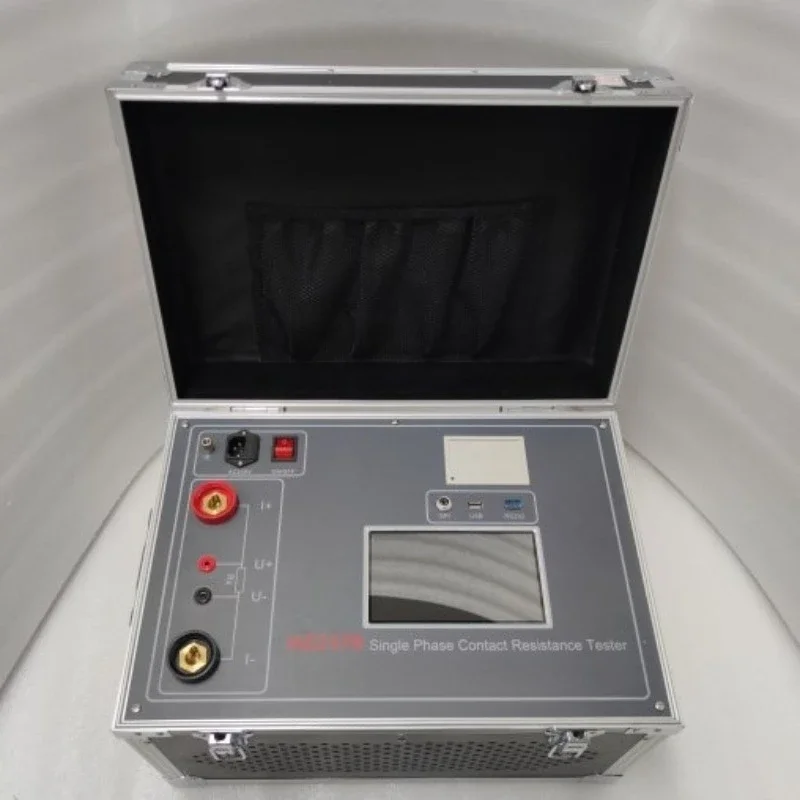 Loop resistance tester, loop resistance tester measuring transformer