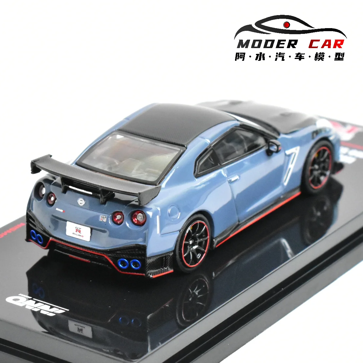 INNO 1:64 GTR R35 Diecast Model Car