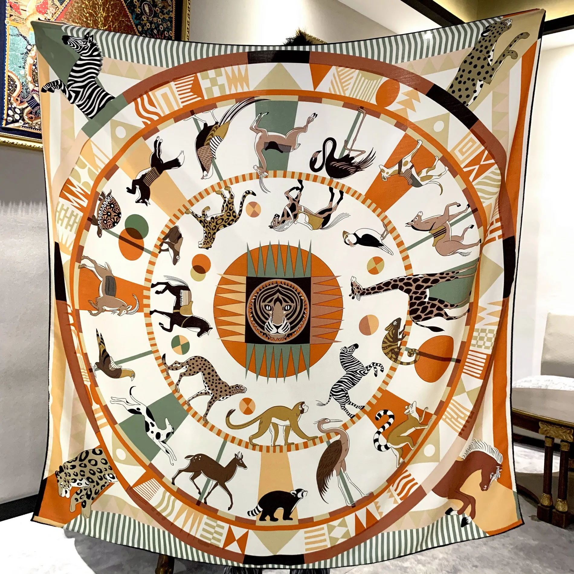 

Высококачественный элегантный женский изысканный двусторонний принт King Tiger, качественный шелк и шерсть, скрученный вручную край, большой квадратный шарф, шаль