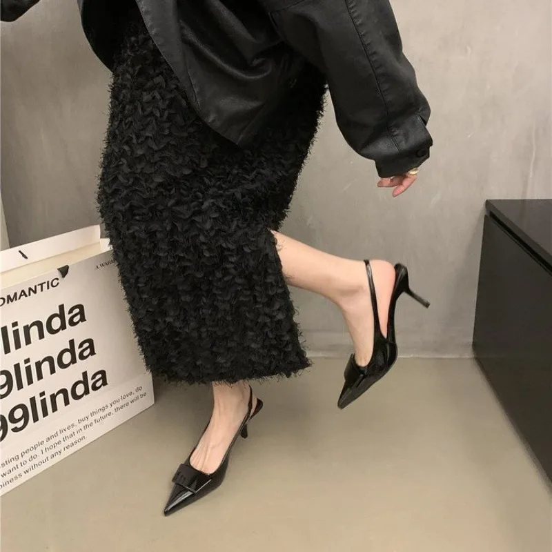 

2024 Sexy Women's High Heeled Sandals New Pointed Toe Wrap Mid Heel Dress Party Slippers New High Heels Summer