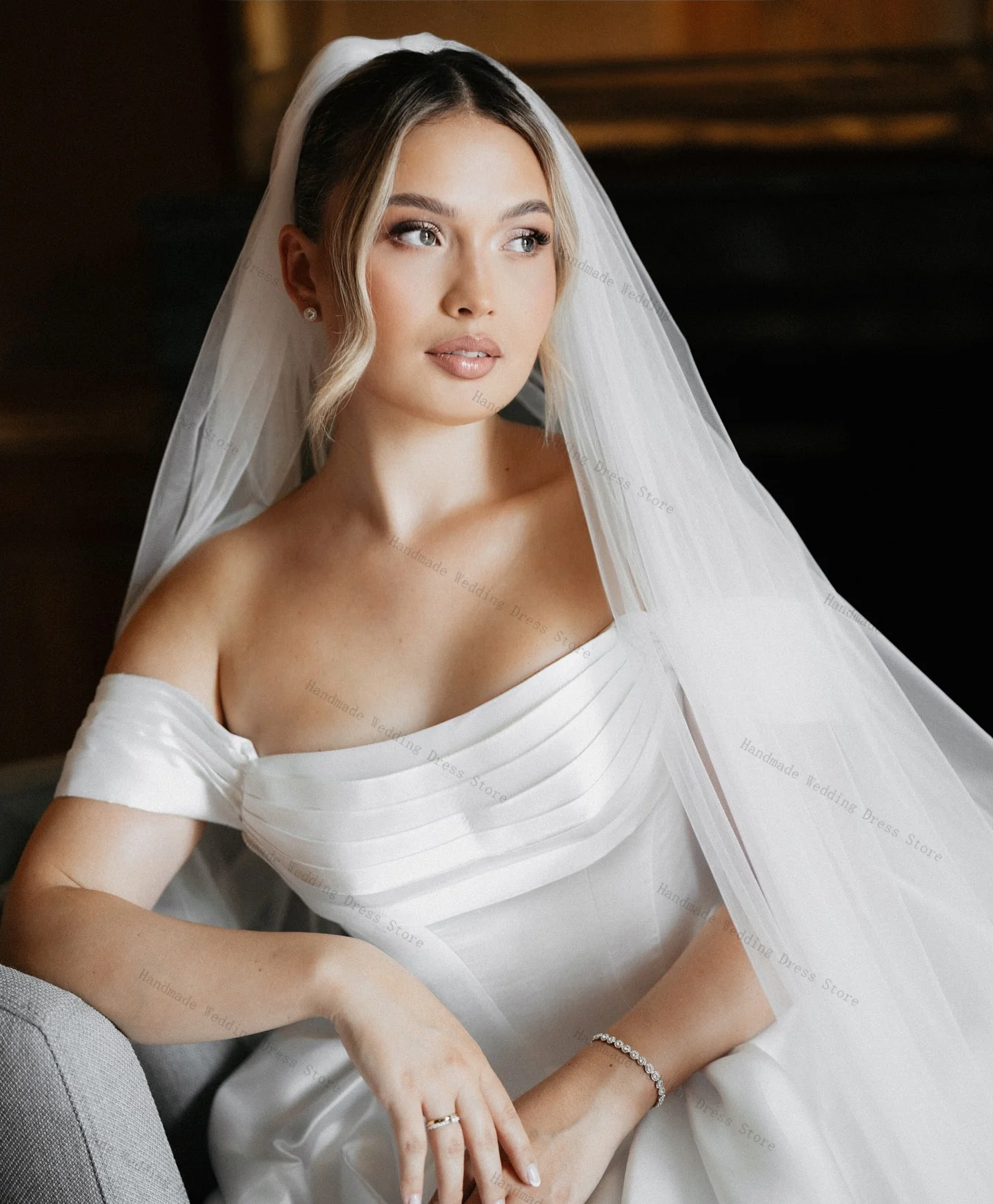 Luxury White Satin Women Wedding Dress Sexy Short Sleeves Elegant Bridal Evening Gown Lace Up Back Customized Robe