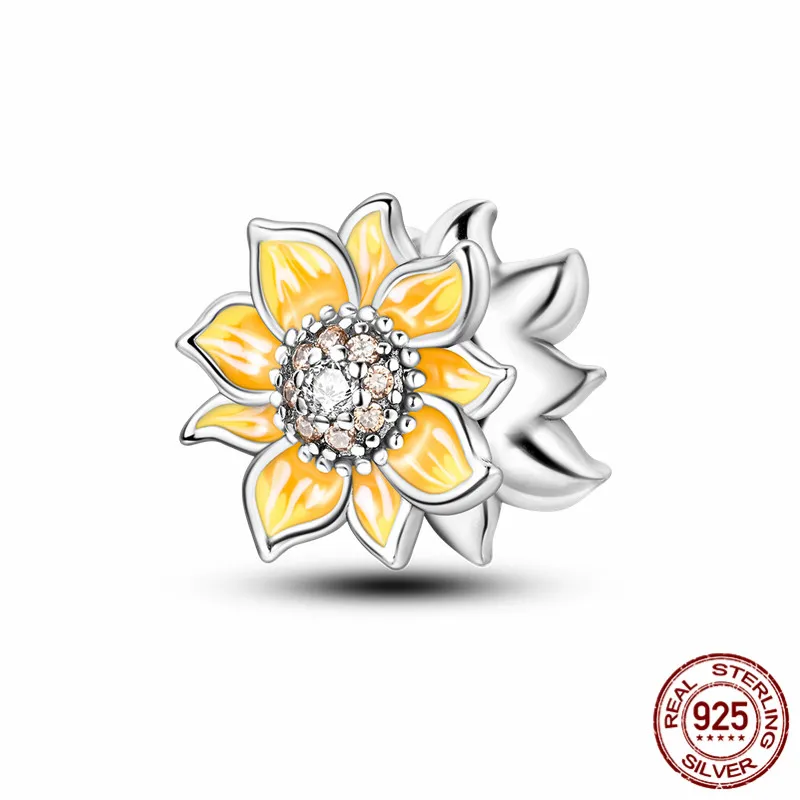 

S925 sterling silver sunflower charm bead paired with an original design bracelet, a perfect DIY jewelry gift for women.