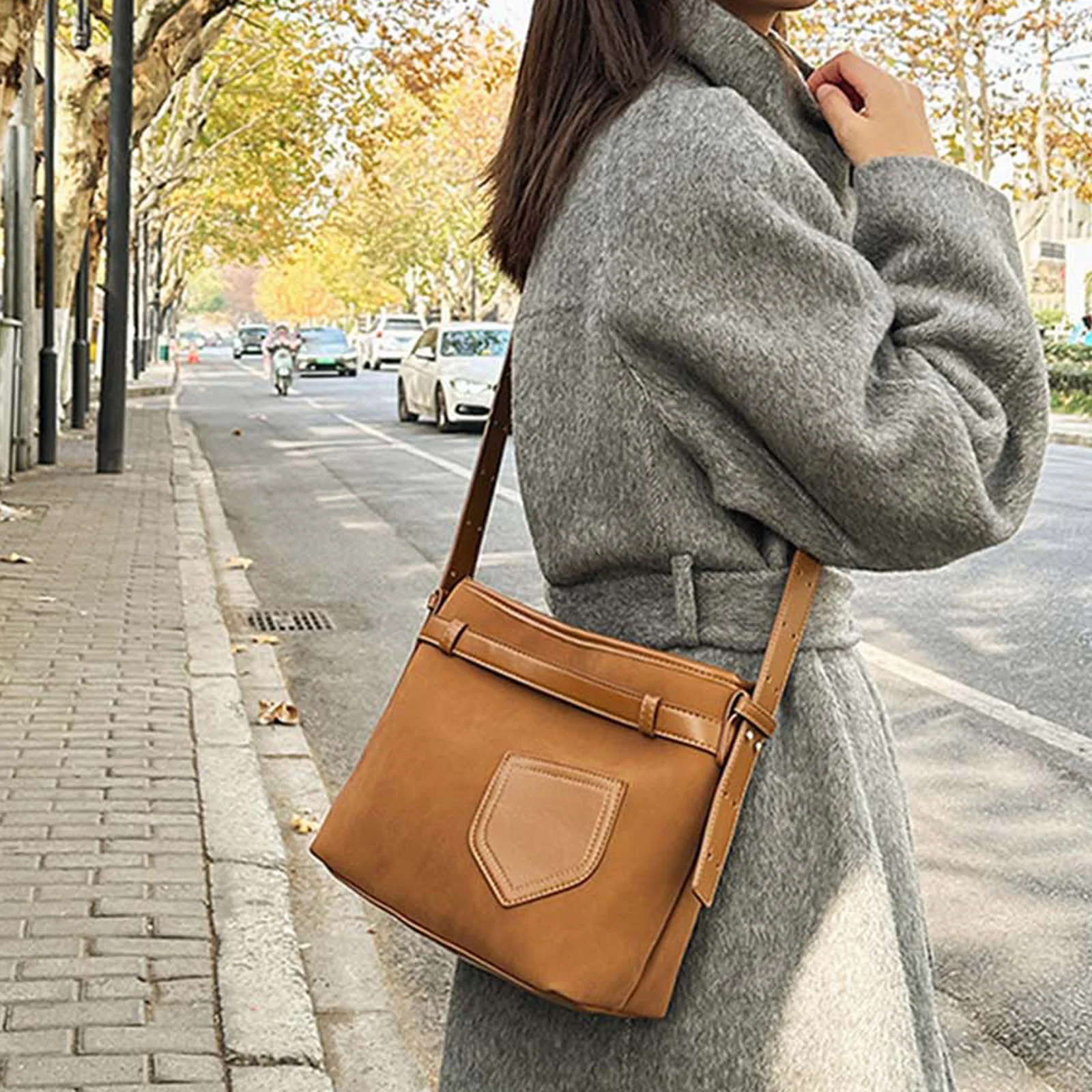 

Женская сумка-ведро через плечо с модными накладными карманами из искусственной кожи для шопинга, вечеринок и путешествий