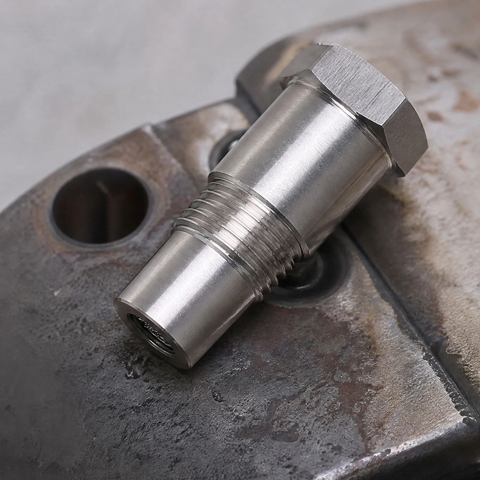 M18x1.5 Thread Adapter Corrosion Resist Check Engine Light Fix Tool Multi Purpose Screw Thread Connector for Sensor Replacement