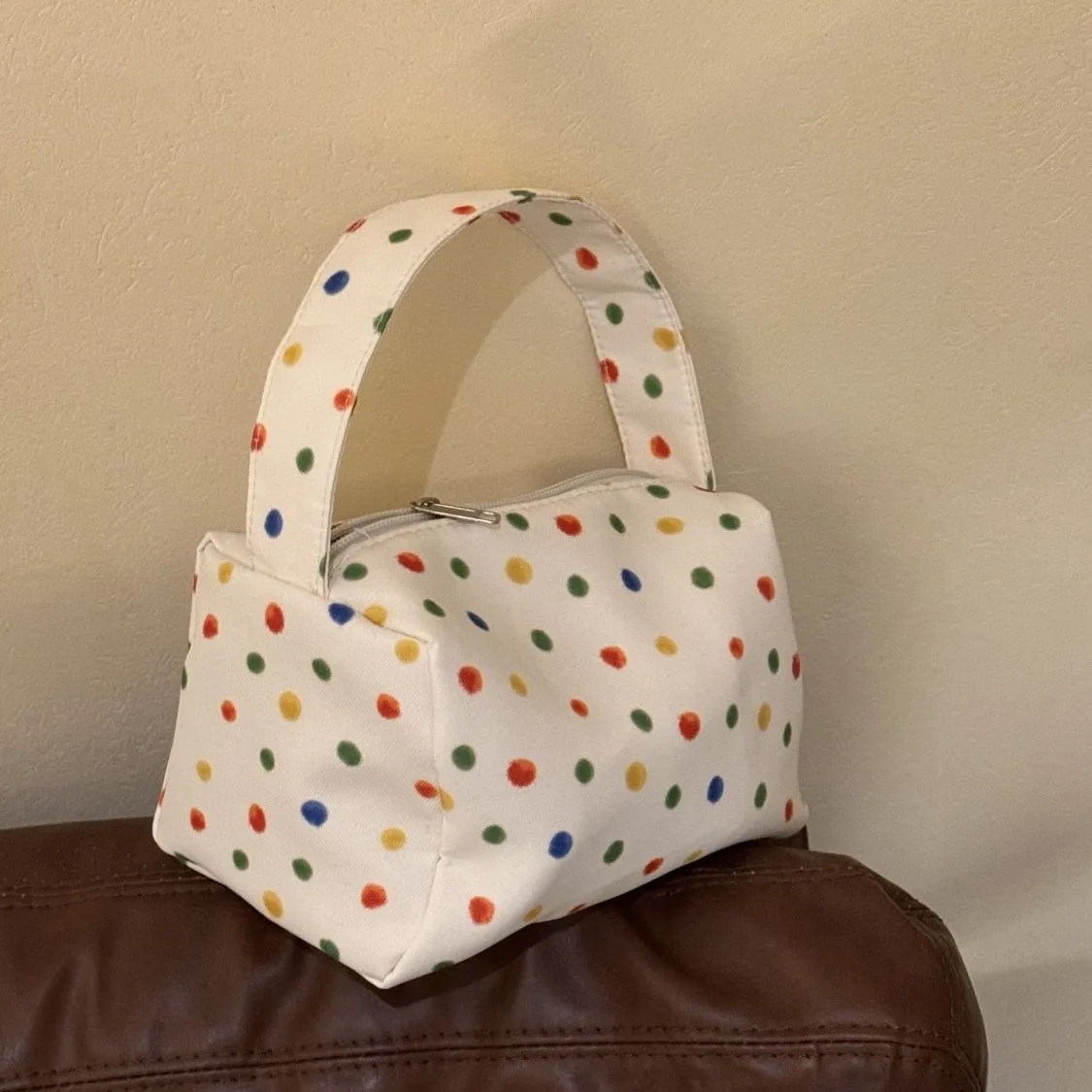 

Women's Bag Colorful Polka Dot Niche Versatile Makeup Bag New High-end Large-capacity Portable Hand-held Makeup Toiletries Bags