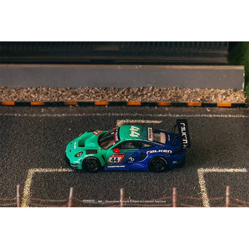 Vorverkauf TW 1:64 992 GT3R Nurburging 24H 2023 Diecast Car Model Collection Miniature Toy Tarmac Works