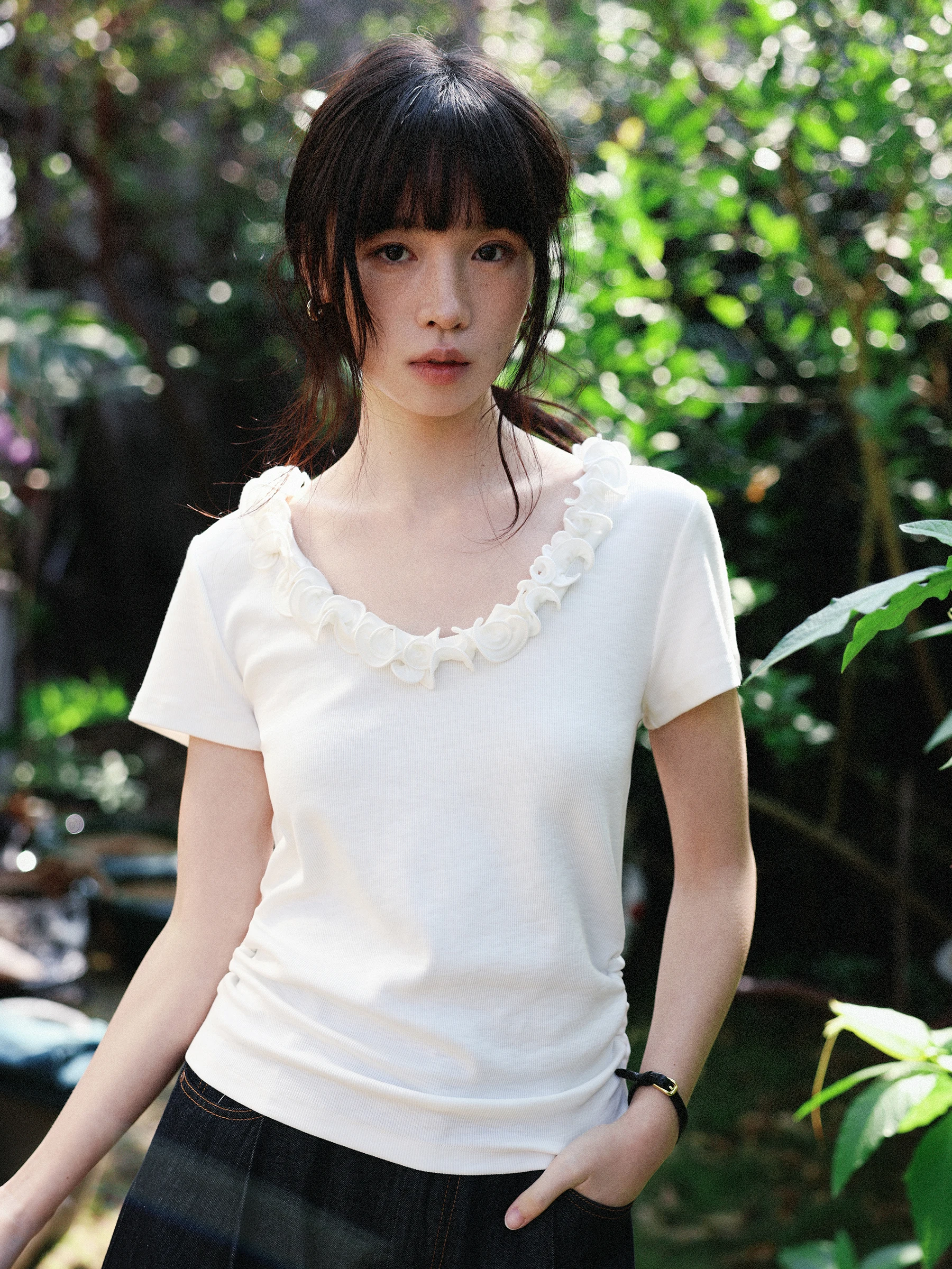 

Женская футболка MUNNS RUIXI с коротким рукавом, цветочным кружевом, воротником-лепестком, из смесового льна, во французском стиле, приталенная, из смесового хлопка