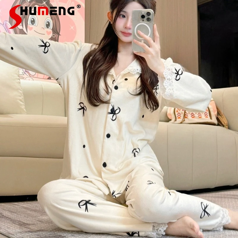 

Новинка! Теплый домашний костюм из флиса для женщин: пижама в японском стиле с кружевом, осенне-зимний комплект для сна.