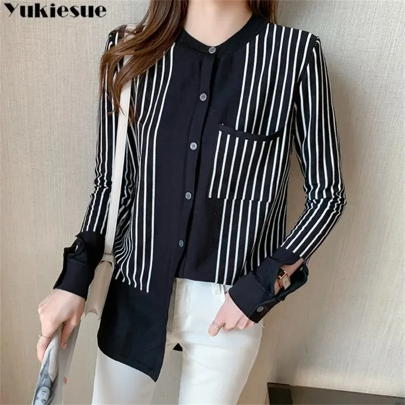 

Spring Autumn Women's Striped Printing LongSleeve Loose Open Stitch Shirt Clothing Casual Round Neck Button Splicing Pockets