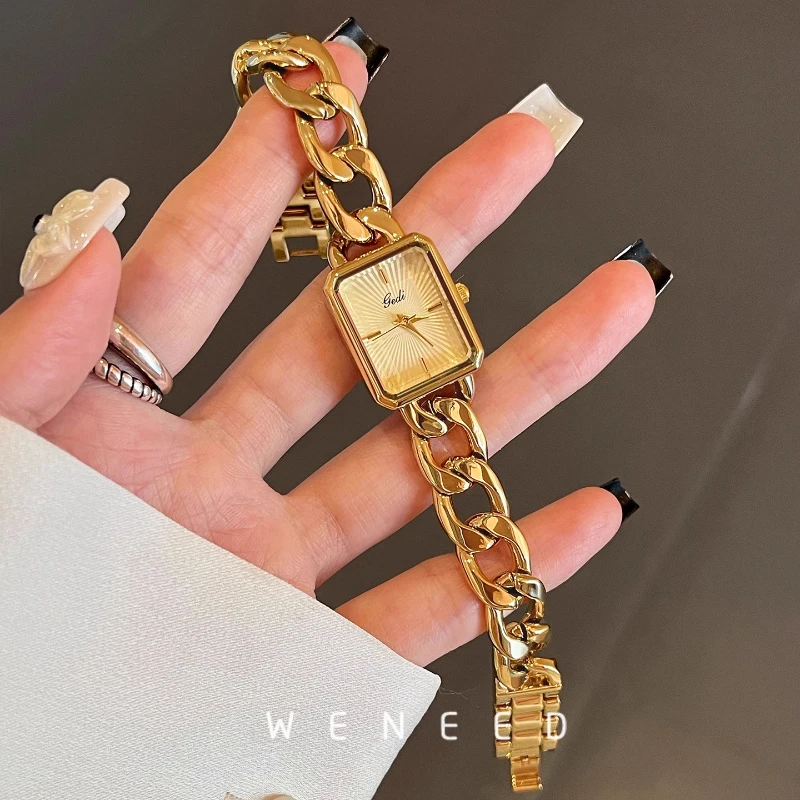 2025 New Simple Fashion Luxury Gold Small Dial Ladies Watch Steel Belt Quartz Watch Birthday Gift