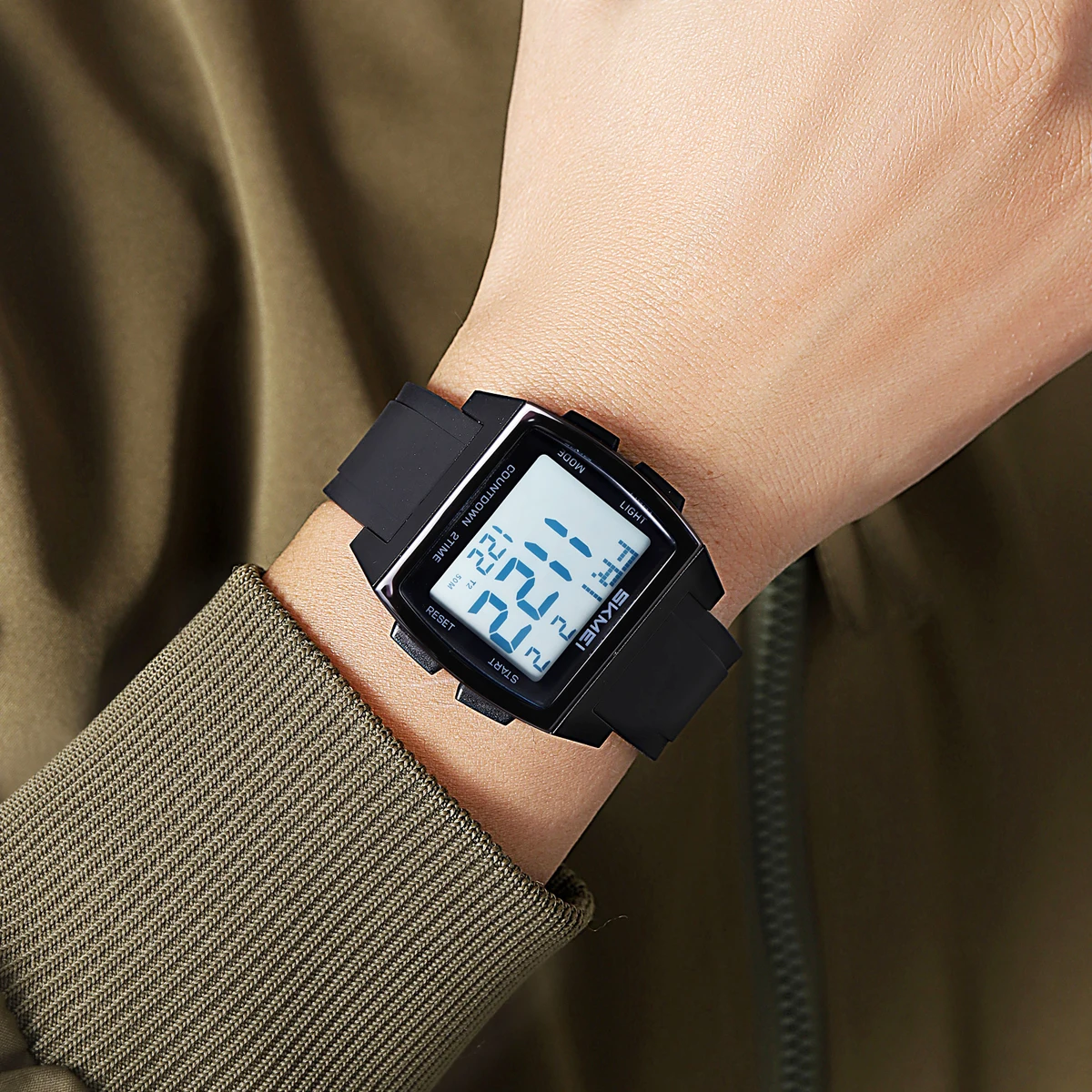 SKMEI Многофункциональные водонепроницаемые электронные часы Спортивные цифровые наручные часы для мужчин и женщин Повседневные противоударные часы Reloj Hombre