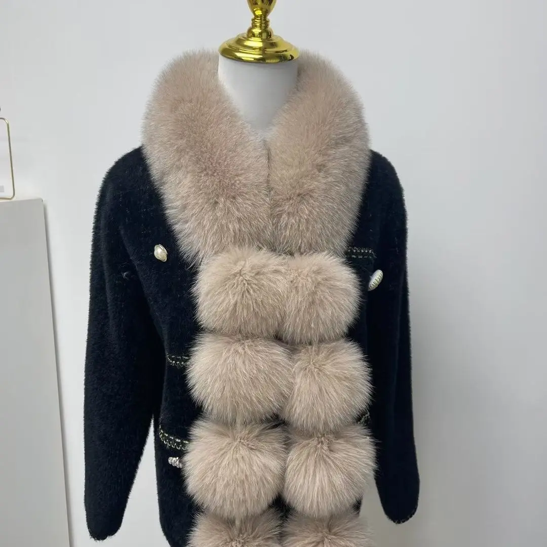 

Faux Fox Fur Scarf For Women Autumn Winter Versatile Pom-Pom Elegant Cute Plush Scarf Casual Lady Outdoor Neck Warmer Collar