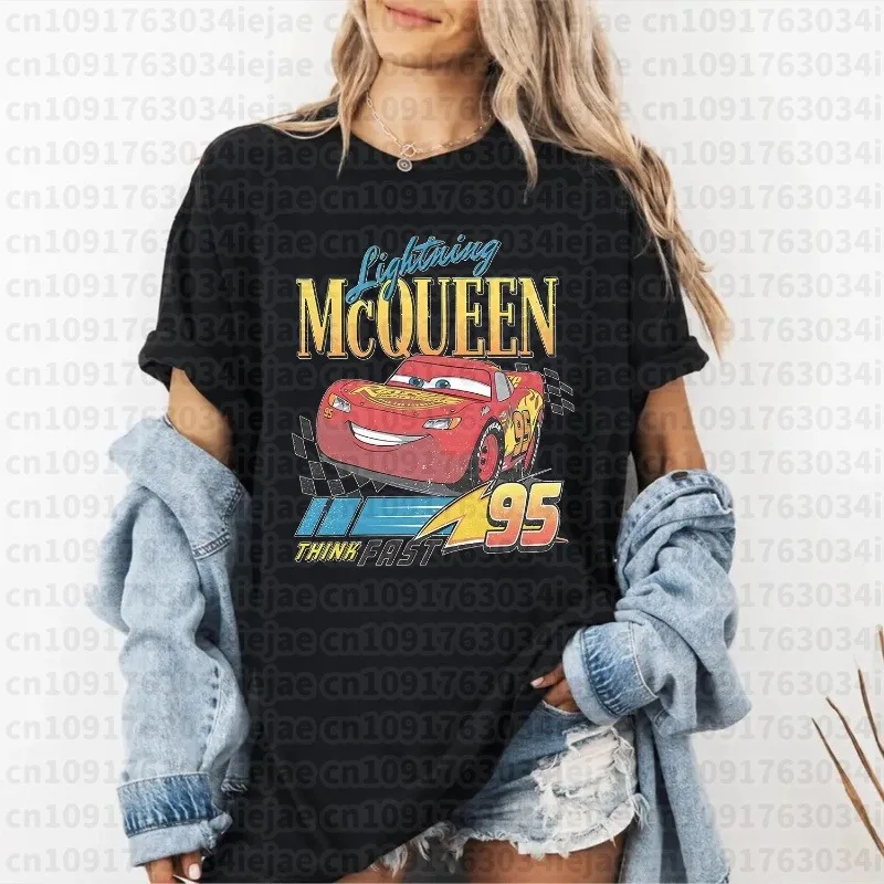 قميص Lightning McQueen الكلاسيكي لعام 2026، قميص Lightning McQueen 95 تي شيرت مطبوع قميص سيارة Rusteze، قميص عطلة عائلية من Disney #2