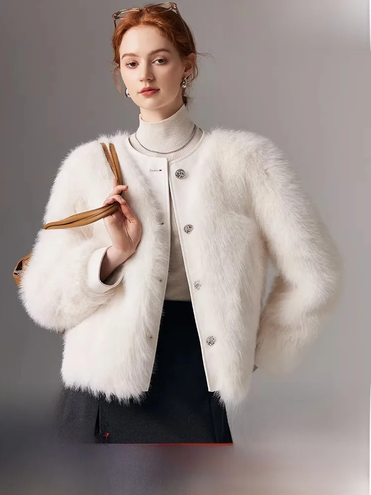 

Tuscan Women's Fur Coat 2025 New Splicing Design Ele Lady Winter Fur Inteated Leather And Fur Outerwear Long Sve