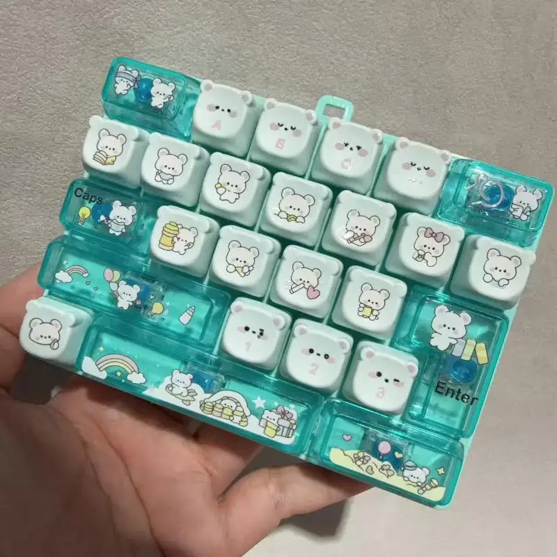 26 Schlüsselanhänger mit Bärenmotiv, Druckknopf-Tastatur, niedliches Cartoon-Clicker-Spielzeug, tragbarer Anhänger für Rucksack, Handy, Autoschlüssel – Detail 4