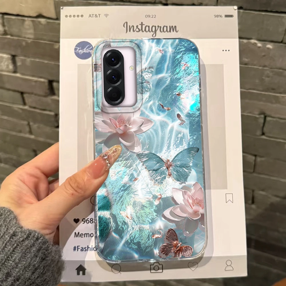 蓮の花と蝶の女の子のスマホケース、Samsung Galaxy A56 A36 A16 A17 A26 A07 A55 A35 A25 A54 S24 S25 Ultra S22 S23 FE用カバー/フンダ