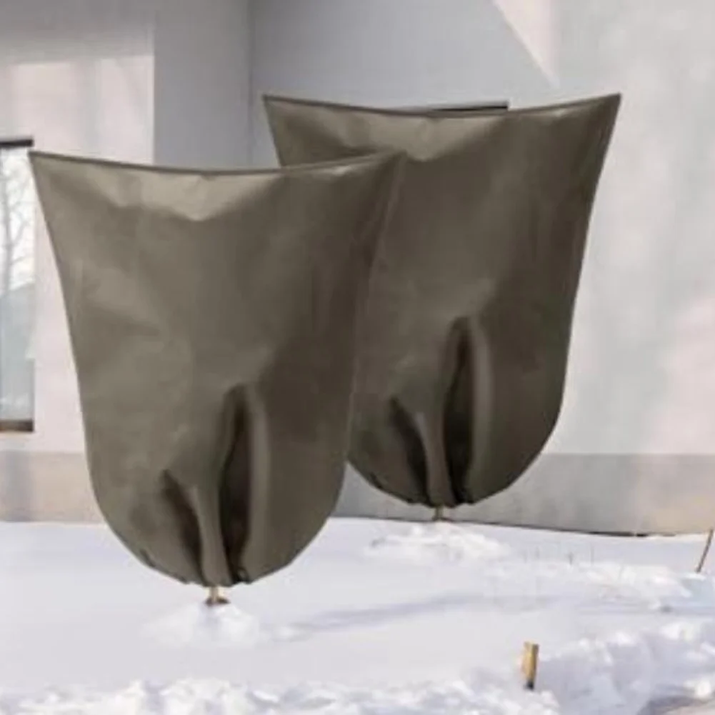 

Дышащий зимний чехол для растений, большая защитная сумка для деревьев на шнурке, морозостойкая для садовых кроватей, кустарников и маленьких деревьев